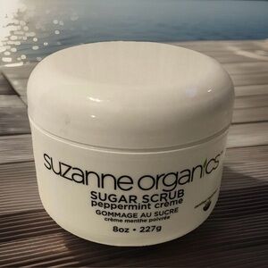 Suzanne Organics Sugar Scrub peppermint crème 8oz NEW SEALED